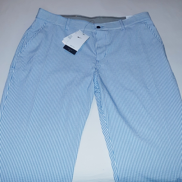 Nike Men's Dri-Fit Seersucker Standard Fit  Chino Pants - Picture 4 of 12